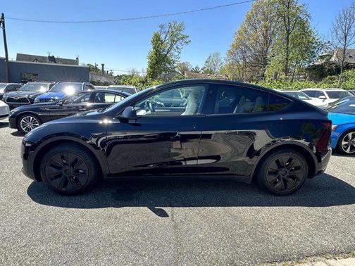 2025 Tesla Model Y Long Range Dual Motor All-Wheel Drive