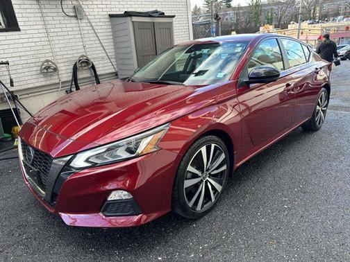 2022 Nissan Altima SR VC-Turbo FWD