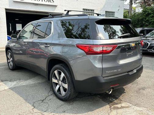 2021 Chevrolet Traverse LT Leather