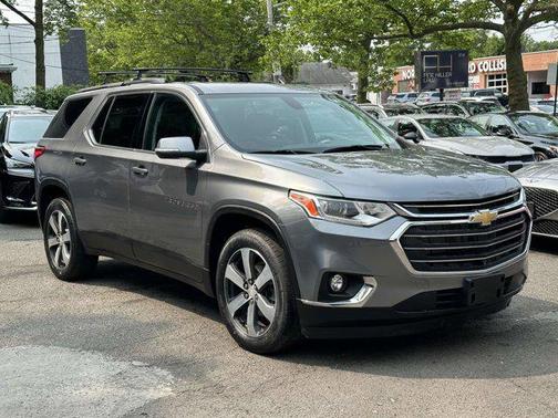 2021 Chevrolet Traverse LT Leather
