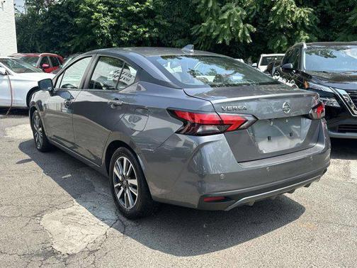 2022 Nissan Versa 1.6 SV