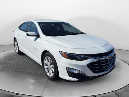 Summit White 2025 Chevrolet Malibu LT