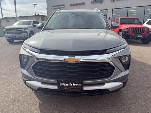 Sterling Gray Metallic 2025 Chevrolet Trailblazer LT