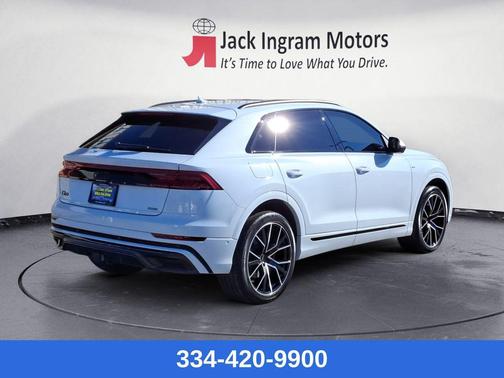 2023 Audi Q8 55 Premium Plus