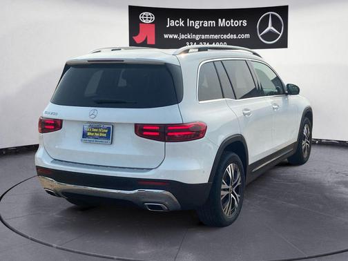 Polar White 2025 Mercedes-Benz GLB 250 Base