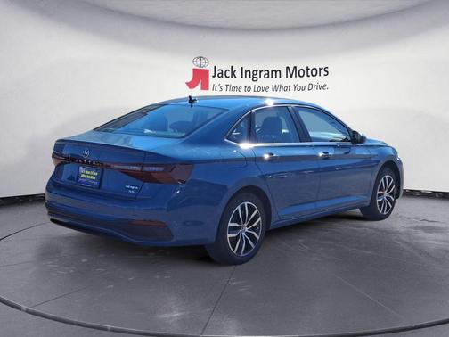 2026 Volkswagen Jetta 1.4T SE