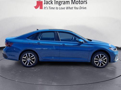 2026 Volkswagen Jetta 1.4T SE