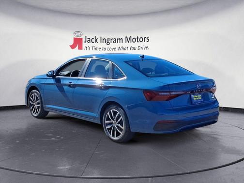 2026 Volkswagen Jetta 1.4T SE