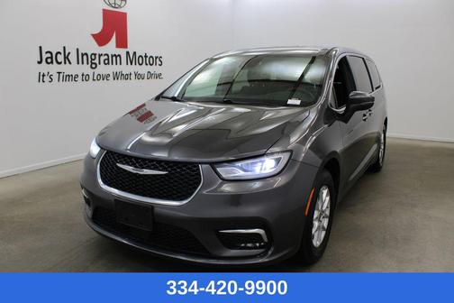 2023 Chrysler Pacifica Touring