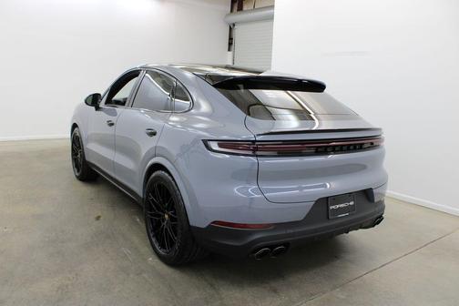 2025 Porsche Cayenne S