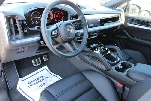 2025 Porsche Cayenne S