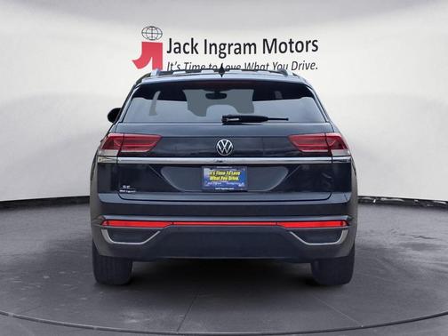 2021 Volkswagen Atlas Cross Sport 2.0T SE w/Technology