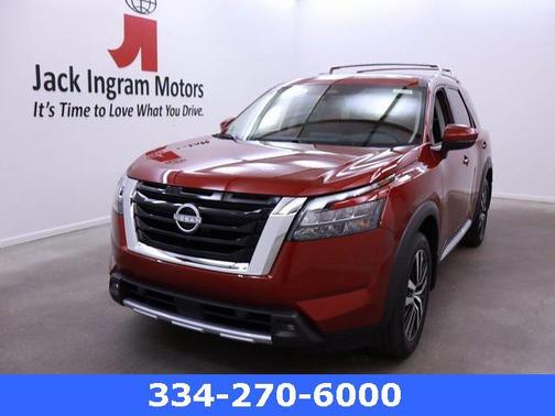 2025 Nissan Pathfinder Platinum FWD