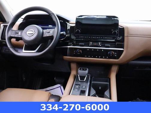 2025 Nissan Pathfinder Platinum FWD