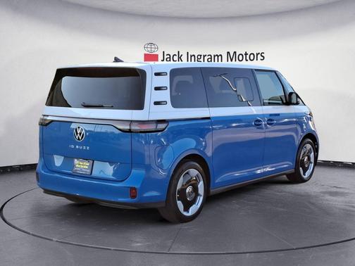 Cabana Blue 2025 Volkswagen ID. Buzz Pro S