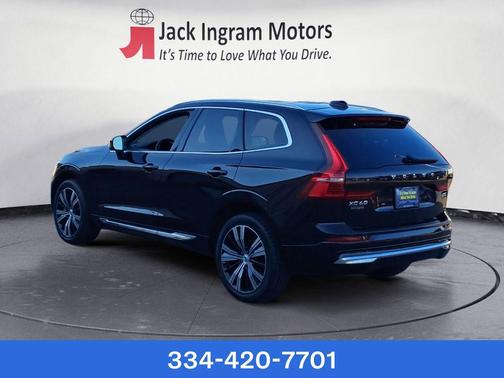 2023 Volvo XC60 B5 Ultimate Bright Theme