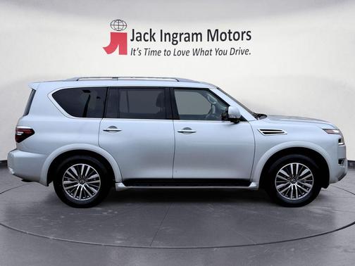 2023 Nissan Armada SL 4WD