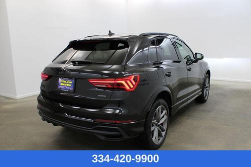 2025 Audi Q3 Premium 45 TFSI S line quattro Tiptronic