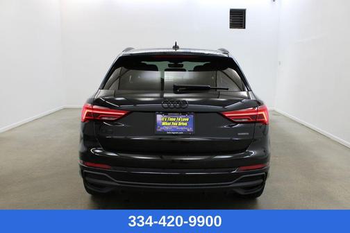 2025 Audi Q3 Premium 45 TFSI S line quattro Tiptronic
