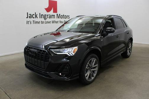 2025 Audi Q3 Premium 45 TFSI S line quattro Tiptronic