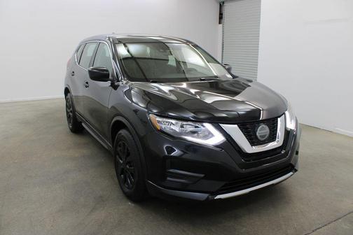 Magnetic Black Pearl 2020 Nissan Rogue S