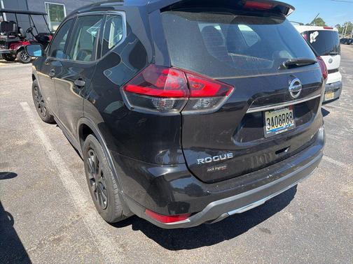 Magnetic Black Pearl 2020 Nissan Rogue S