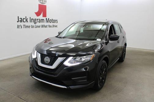 Magnetic Black Pearl 2020 Nissan Rogue S