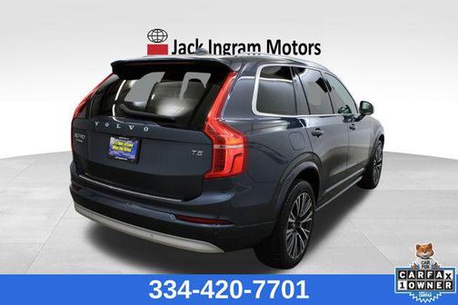2022 Volvo XC90 T5 Momentum