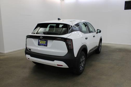 Fresh Powder 2026 Nissan Kicks S