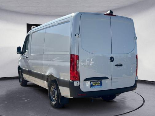 2025 Mercedes-Benz Sprinter 2500 Standard Roof