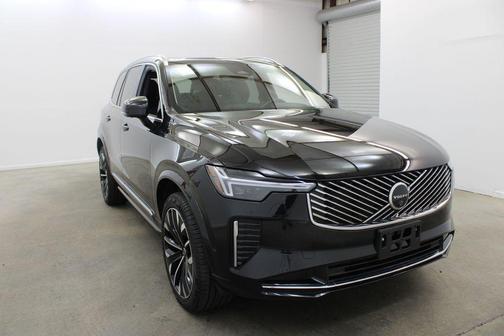 2025 Volvo XC90 B6 Plus 7-Seater