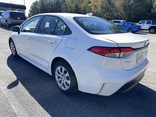 2025 Toyota Corolla Hybrid LE