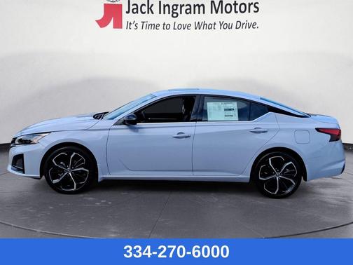 2025 Nissan Altima SR FWD