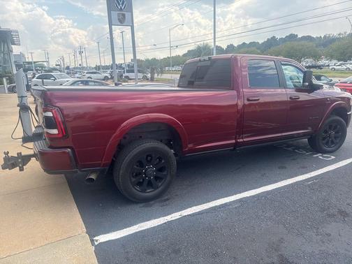 2020 RAM 2500 Laramie Crew Cab 4X4 8' Box