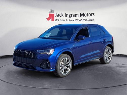 2025 Audi Q3 Premium 45 TFSI S line quattro Tiptronic