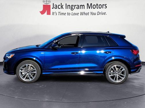 2025 Audi Q3 Premium 45 TFSI S line quattro Tiptronic