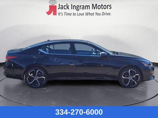 2025 Nissan Altima SR FWD