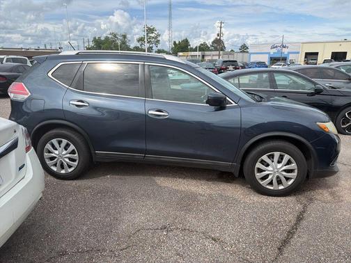 Arctic Blue Metallic 2016 Nissan Rogue S