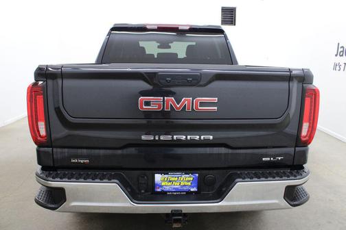 Titanium 2025 GMC Sierra 1500 SLT