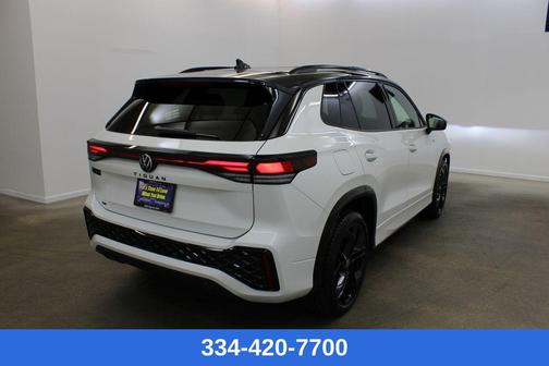 2026 Volkswagen Tiguan 2.0T SE R-Line Black