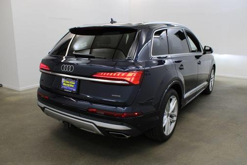 Blue 2026 Audi Q7 quattro