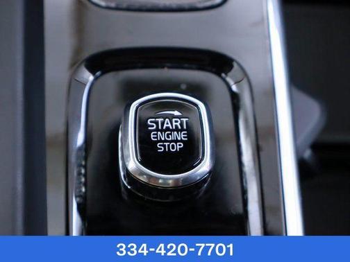 2024 Volvo XC60 Recharge Plug-In Hybrid T8 Plus Dark Theme