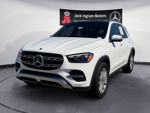White 2024 Mercedes-Benz GLE 350 4MATIC