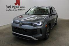 Platinum 2026 Volkswagen Tiguan 2.0T S