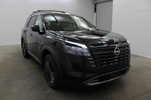 Super Black 2026 Nissan Pathfinder SL