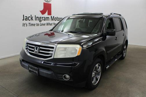 Crystal Black Pearl 2015 Honda Pilot SE