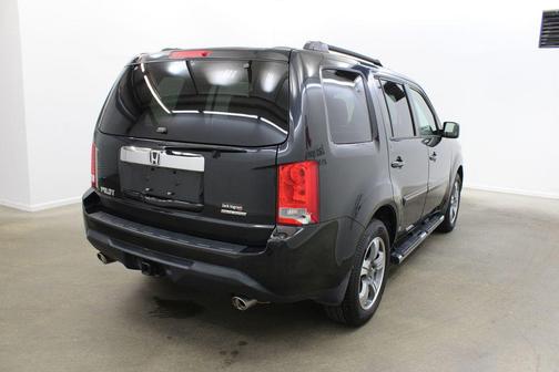 Crystal Black Pearl 2015 Honda Pilot SE