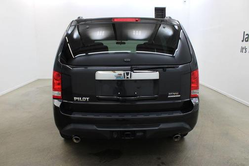 Crystal Black Pearl 2015 Honda Pilot SE