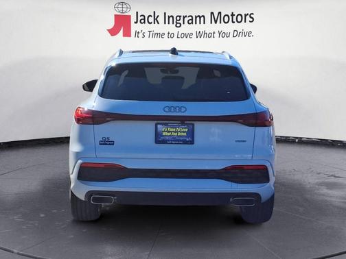 2025 Audi Q5 Prestige TFSI quattro S tronic
