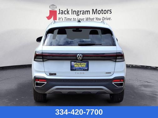 2025 Volkswagen Taos 1.5T SE